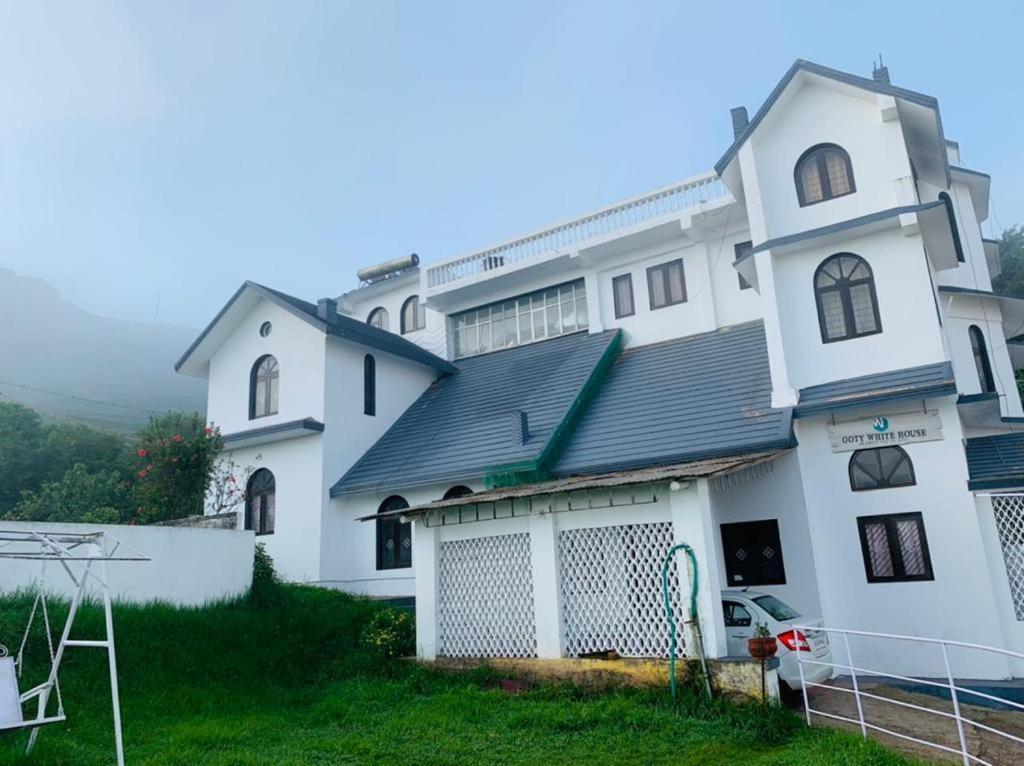 Hotel Bob Leisure Udagamandalam Exterior foto